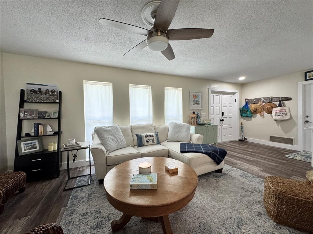 6813 13th Avenue Drive W - Photo 4