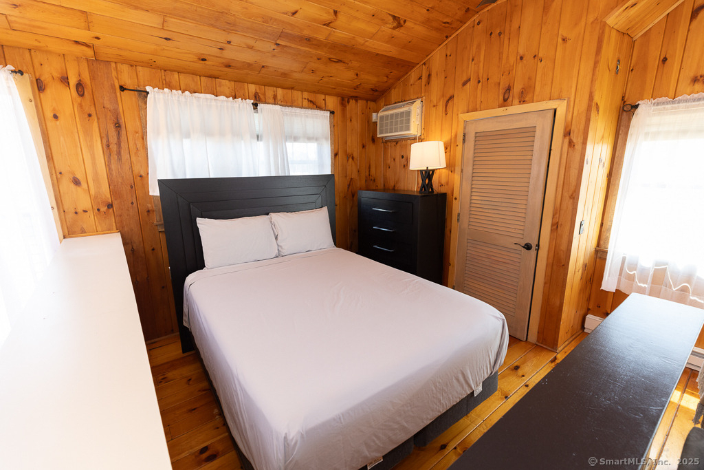 48 Swan Avenue - Photo 13