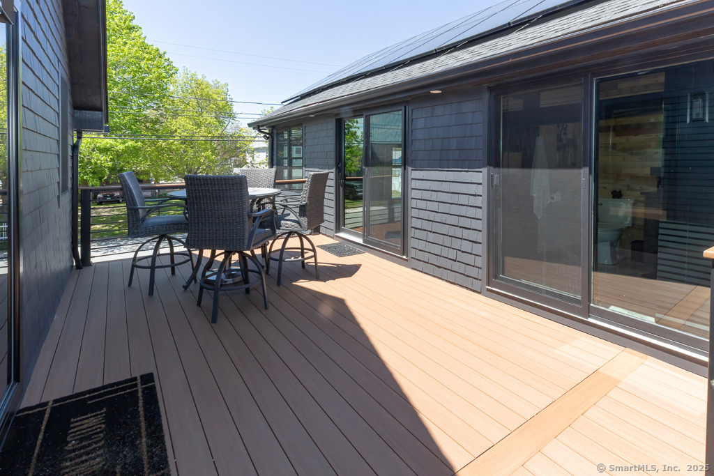 48 Swan Avenue - Photo 3