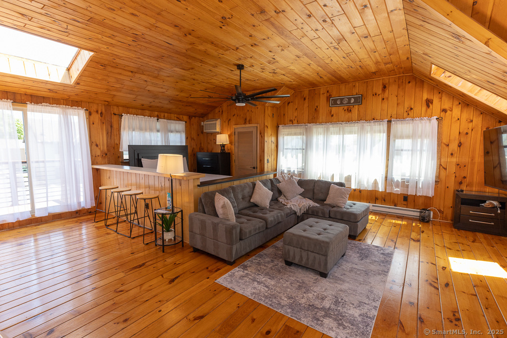 48 Swan Avenue - Photo 20