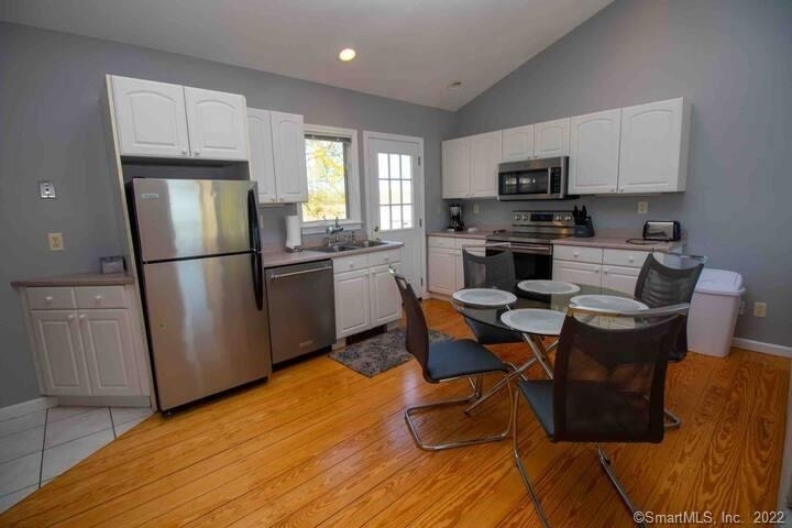 10 Groveway - Photo 4