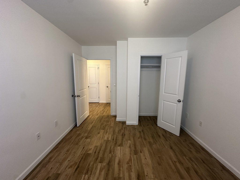 31-72 31st Street - Photo 7