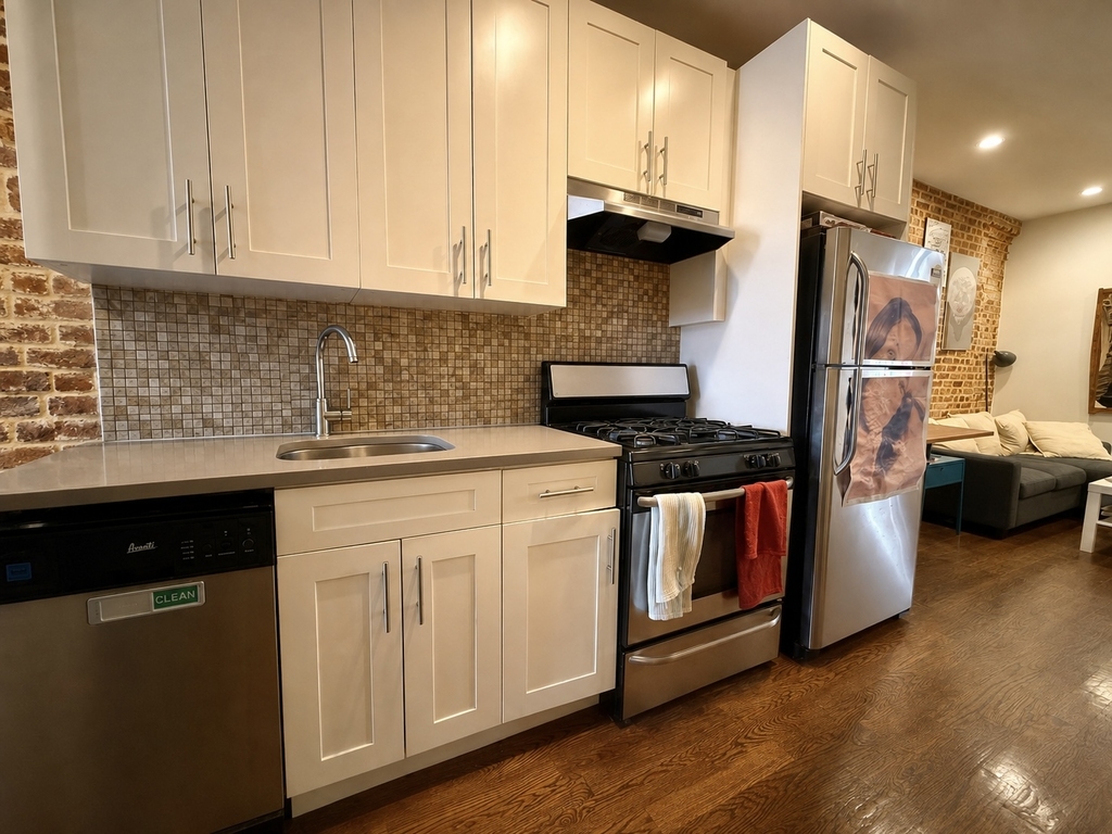 556 Kosciuszko Street - Photo 1