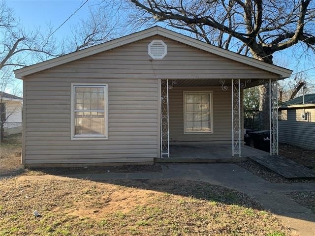 1050 Dubois Street - Photo 0