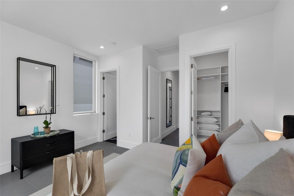 1730 Se 13th Street - Photo 18