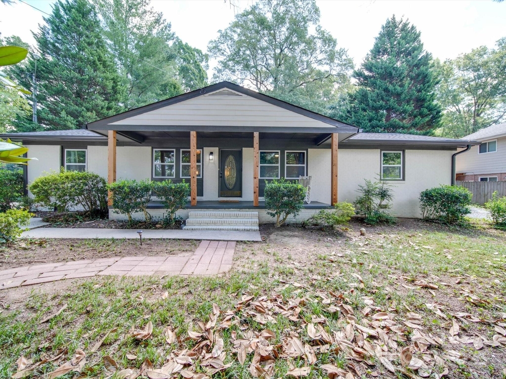 1510 Lynhurst Drive - Photo 0