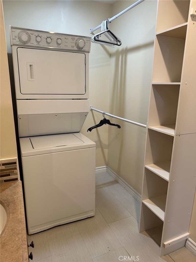 9019 Farralone Avenue - Photo 10