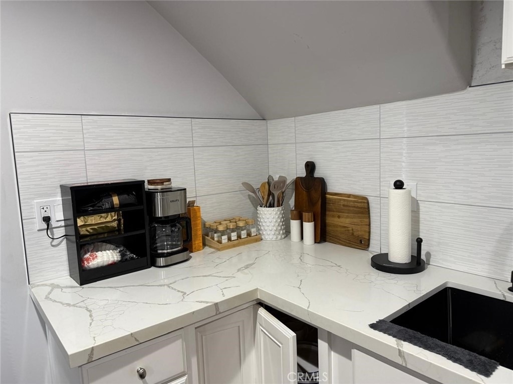 22237 Buena Ventura Street - Photo 8