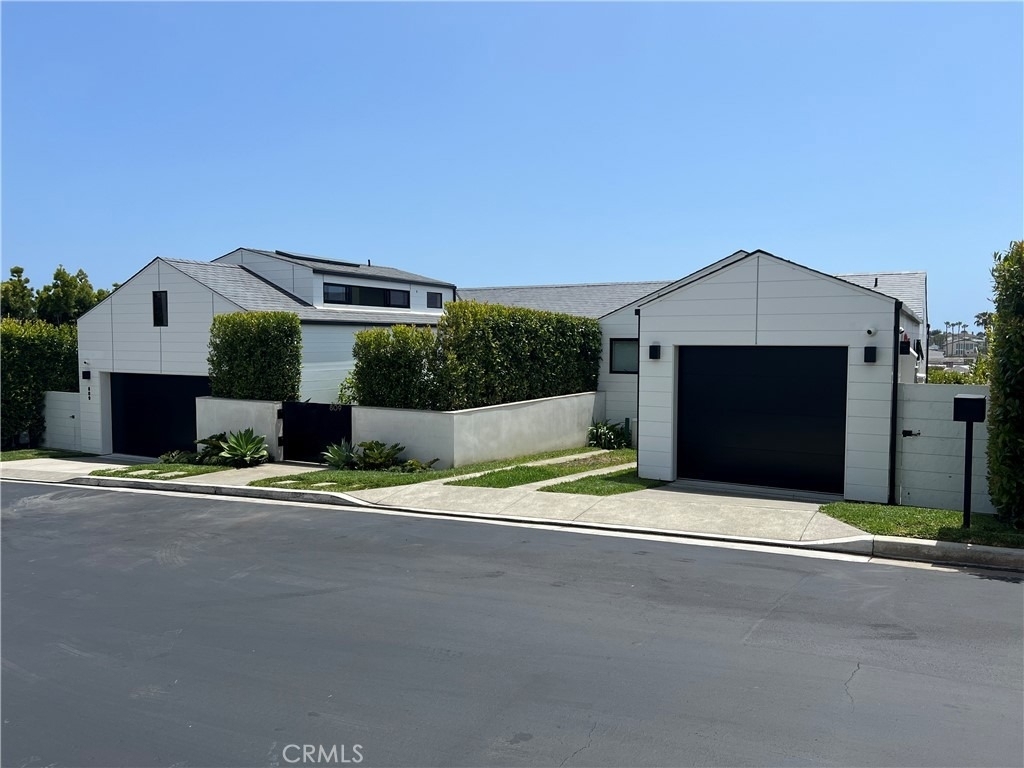 809 Emerald Bay - Photo 0