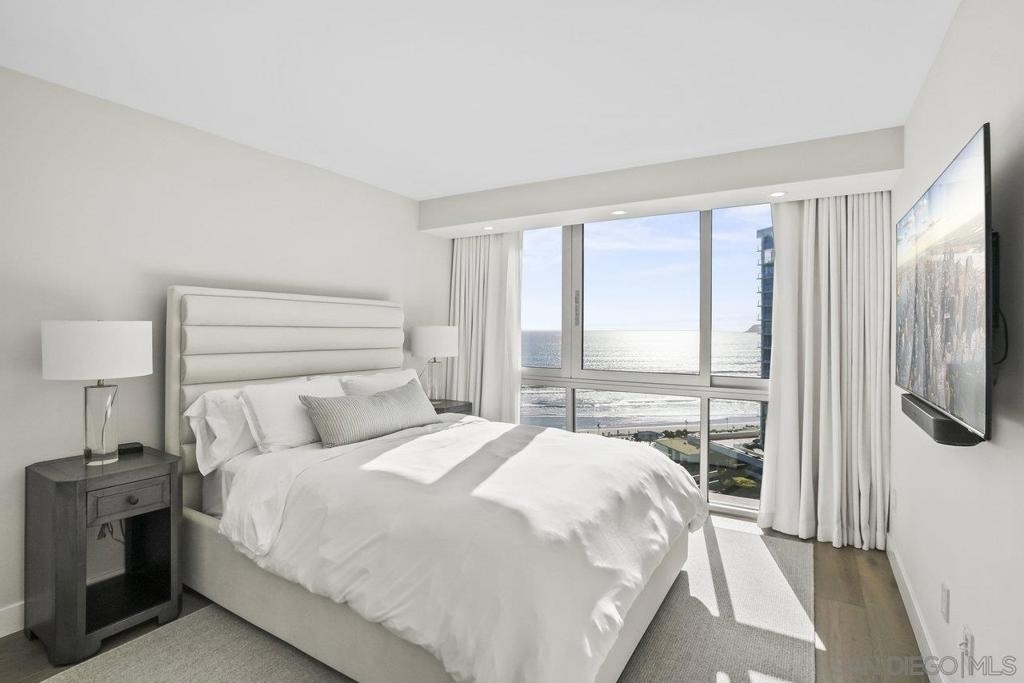 1750 Avenida Del Mundo - Photo 18