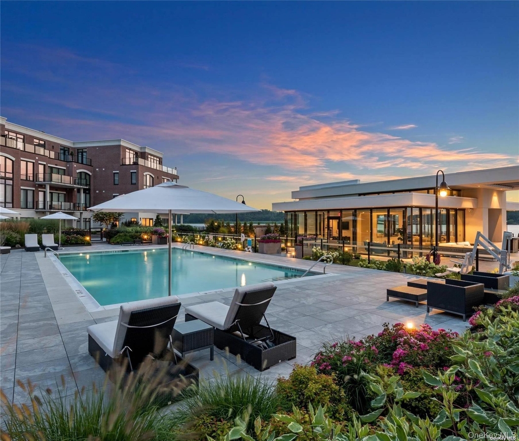 10 Shore Road - Photo 4