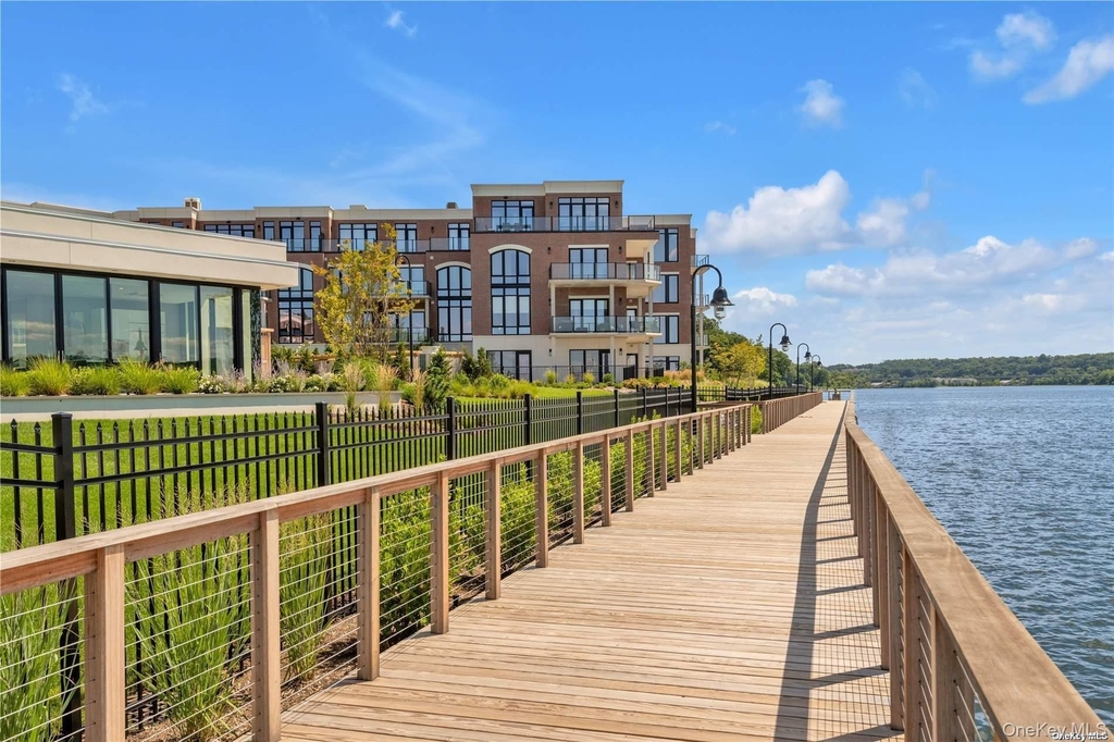 10 Shore Road - Photo 31