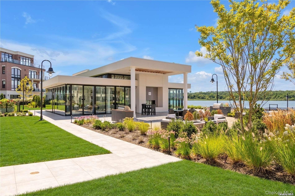 10 Shore Road - Photo 32