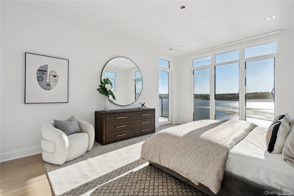 10 Shore Road - Photo 18