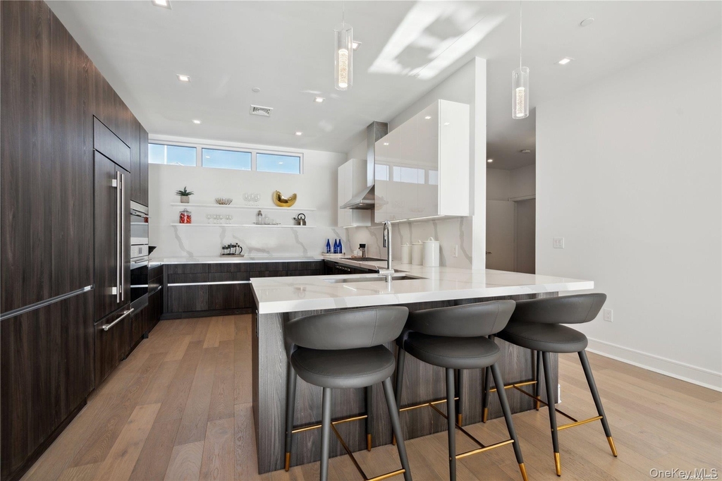 10 Shore Road - Photo 14