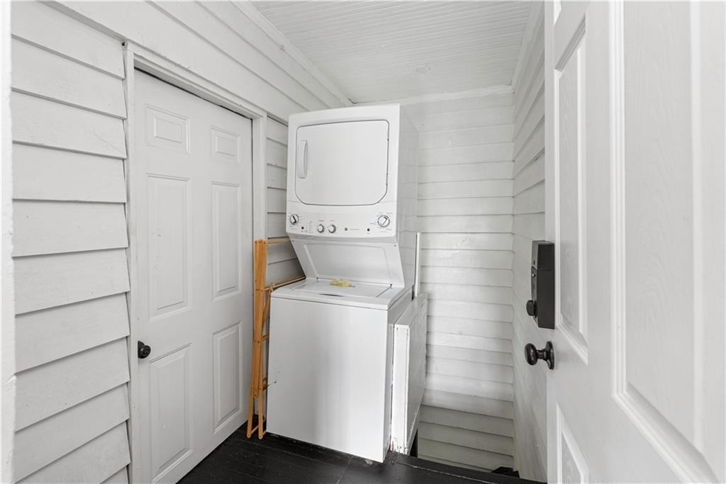 1031 Austin Avenue Ne - Photo 41