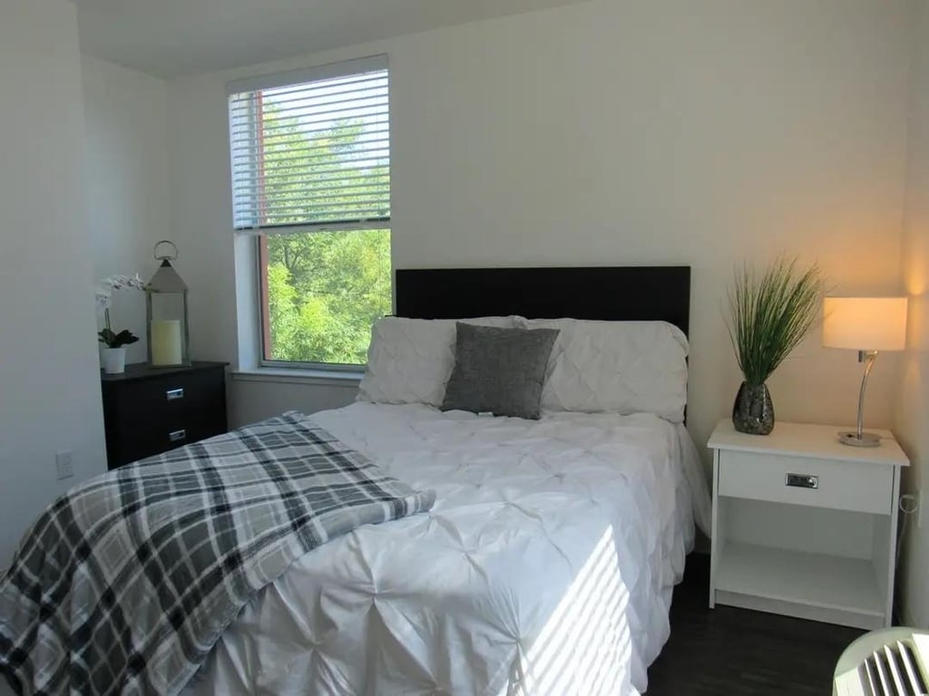 1100 17th St - Photo 5