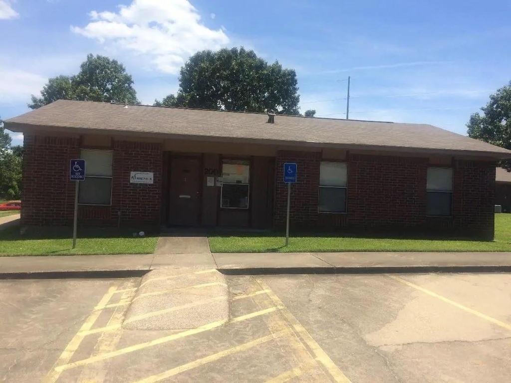 200 Tom Brown Pkwy - Photo 1