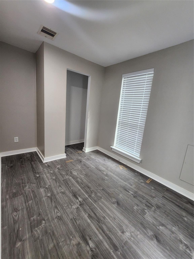 6203 Hoffman Street - Photo 7