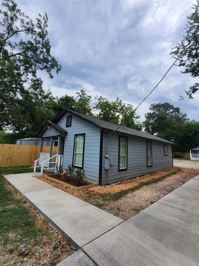 6203 Hoffman Street - Photo 0