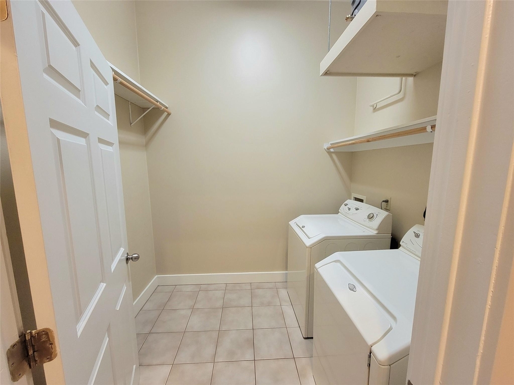 2315 Harborside Drive - Photo 4