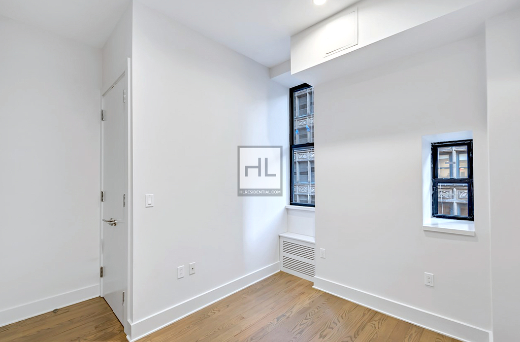Madison Avenue - Photo 3