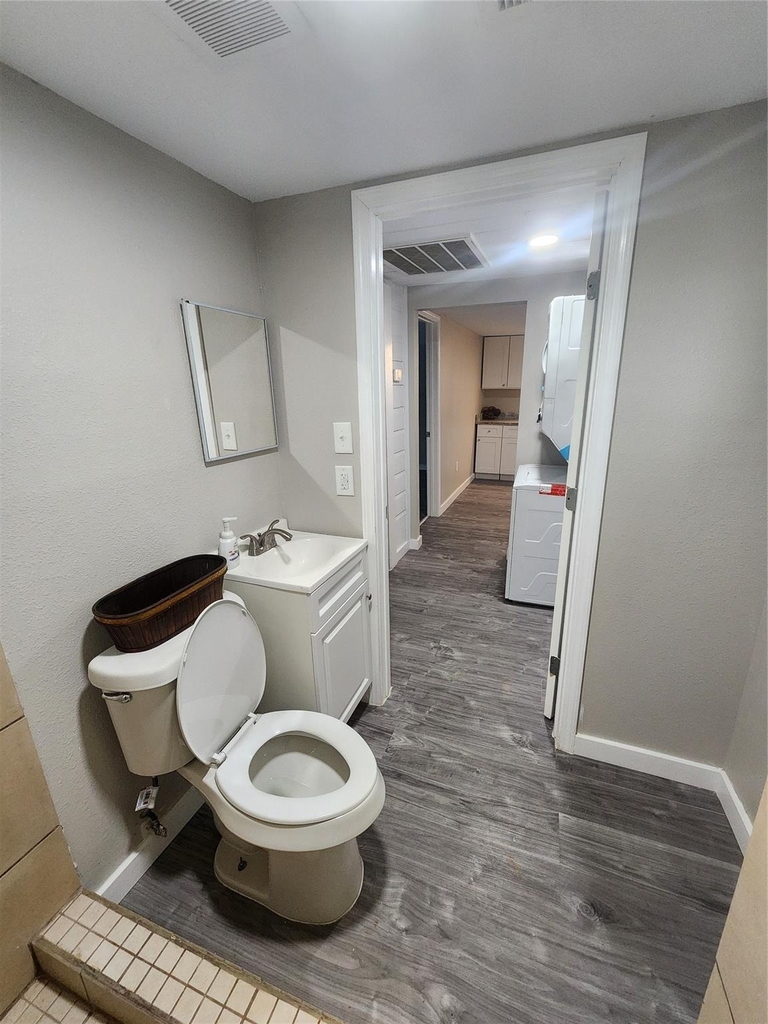 6203 1/2 Hoffman Street - Photo 9