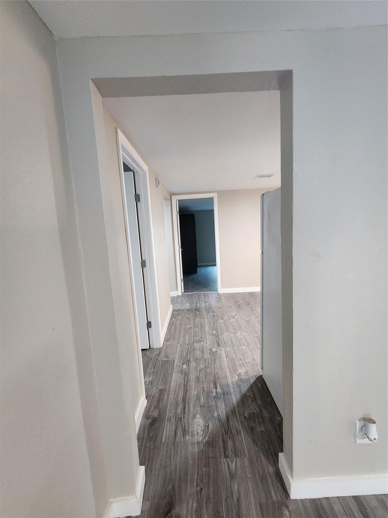 6203 1/2 Hoffman Street - Photo 6