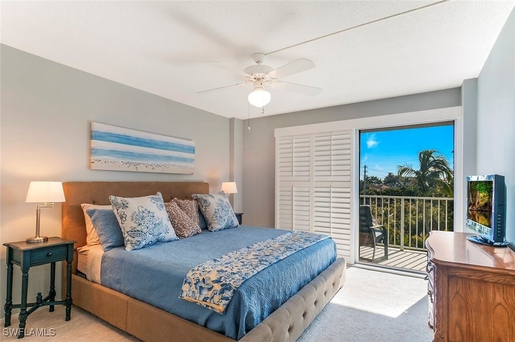 1300 Gulf Shore Boulevard N - Photo 12