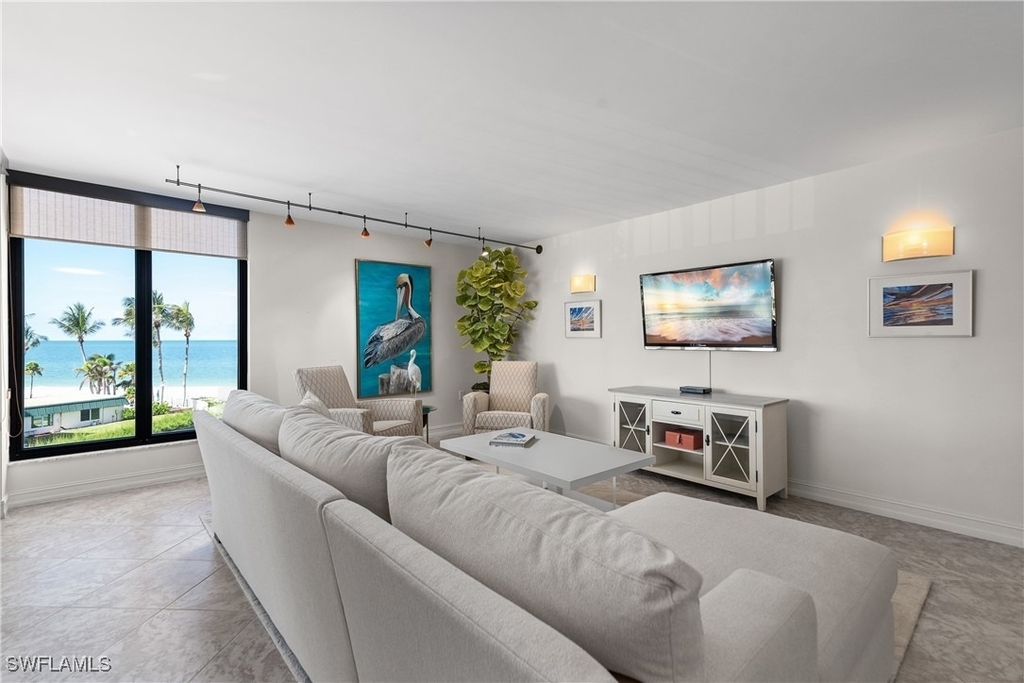 3115 Gulf Shore Boulevard N - Photo 8