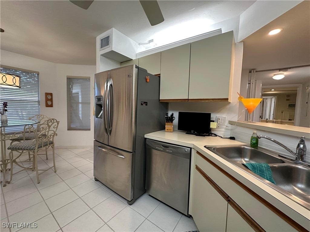 320 Horse Creek Drive - Photo 3