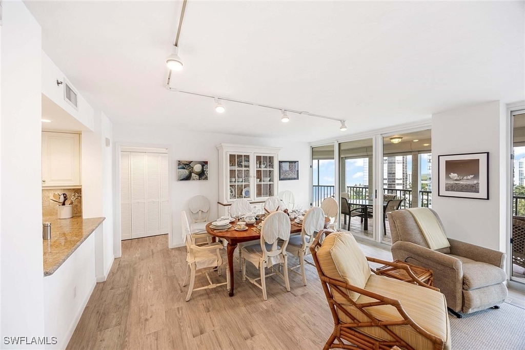 4651 Gulf Shore Boulevard N - Photo 21