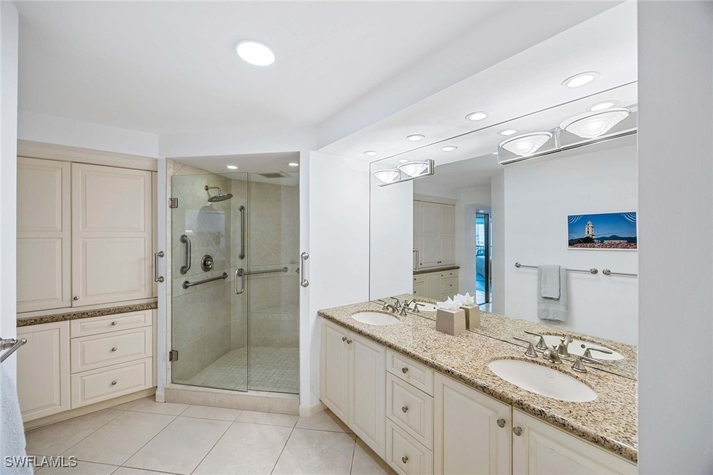 4651 Gulf Shore Boulevard N - Photo 24