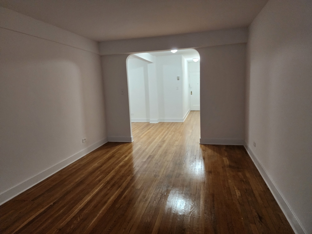 123-25 82nd Ave - Photo 3