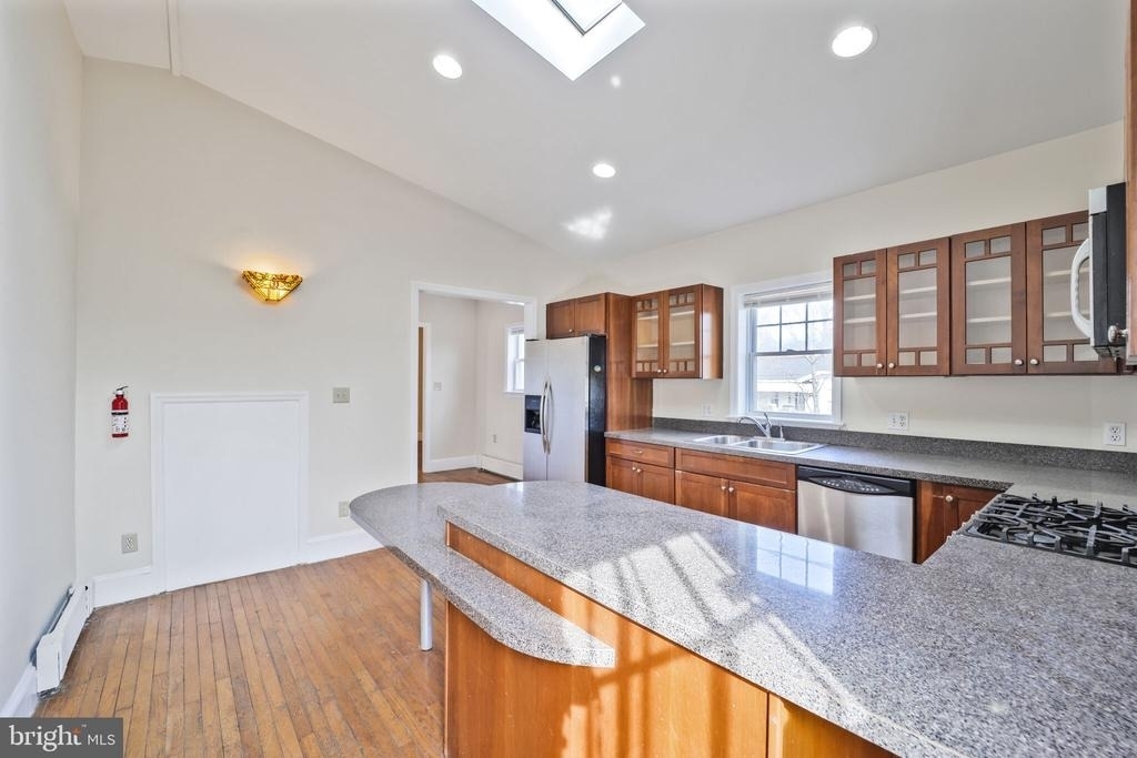 114 Sheridan Street Nw - Photo 5