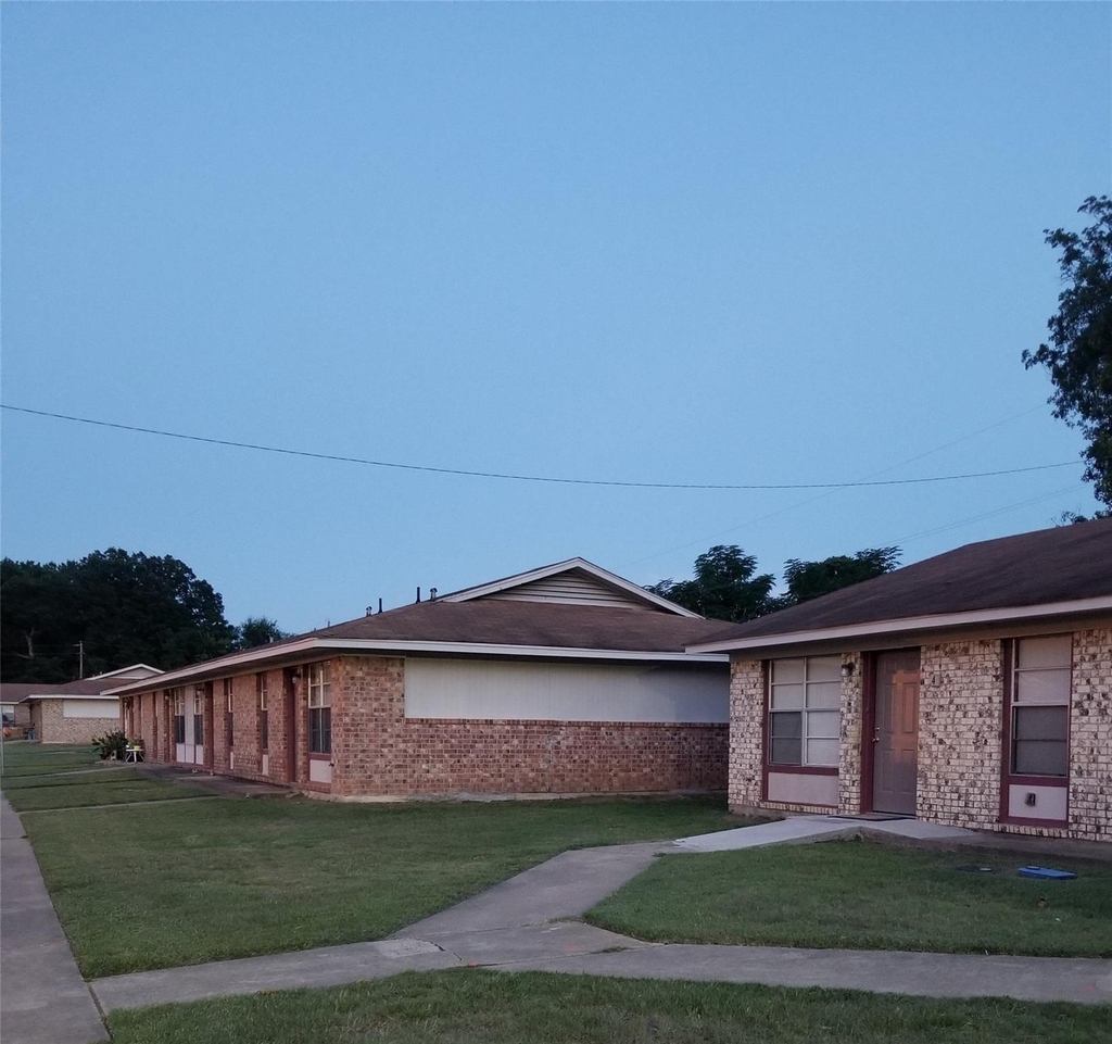 1300 Courtland Rd - Photo 6