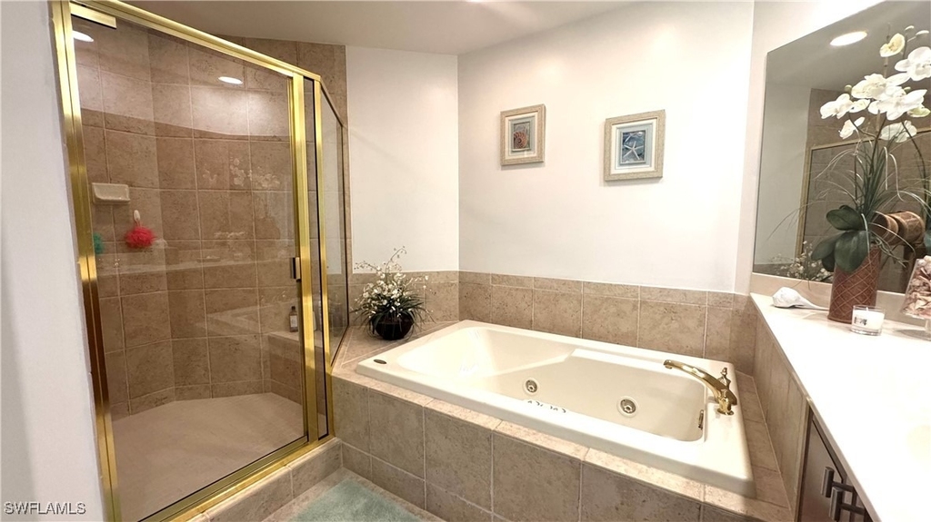 2738 Tiburon Boulevard E - Photo 12