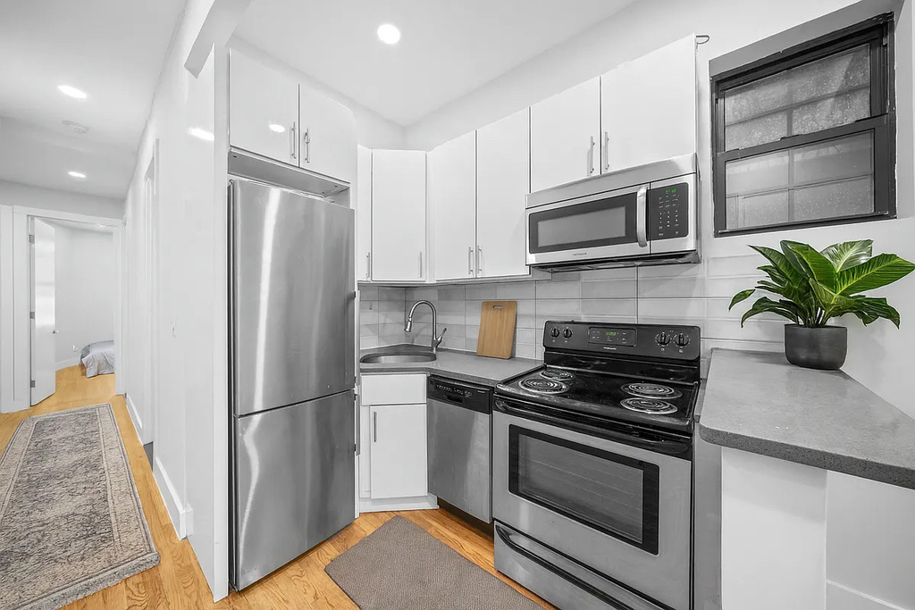 173 Classon Avenue - Photo 1