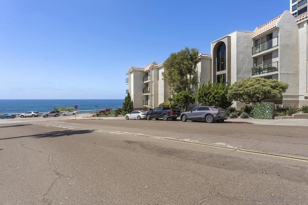 909 Coast - Photo 23