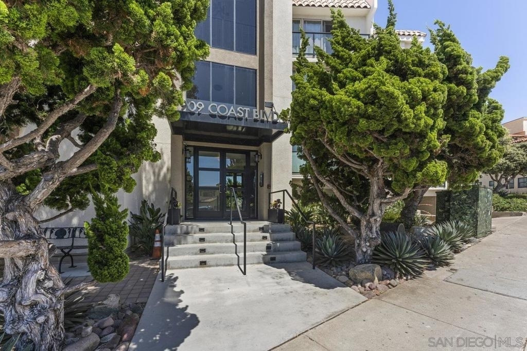 909 Coast - Photo 26