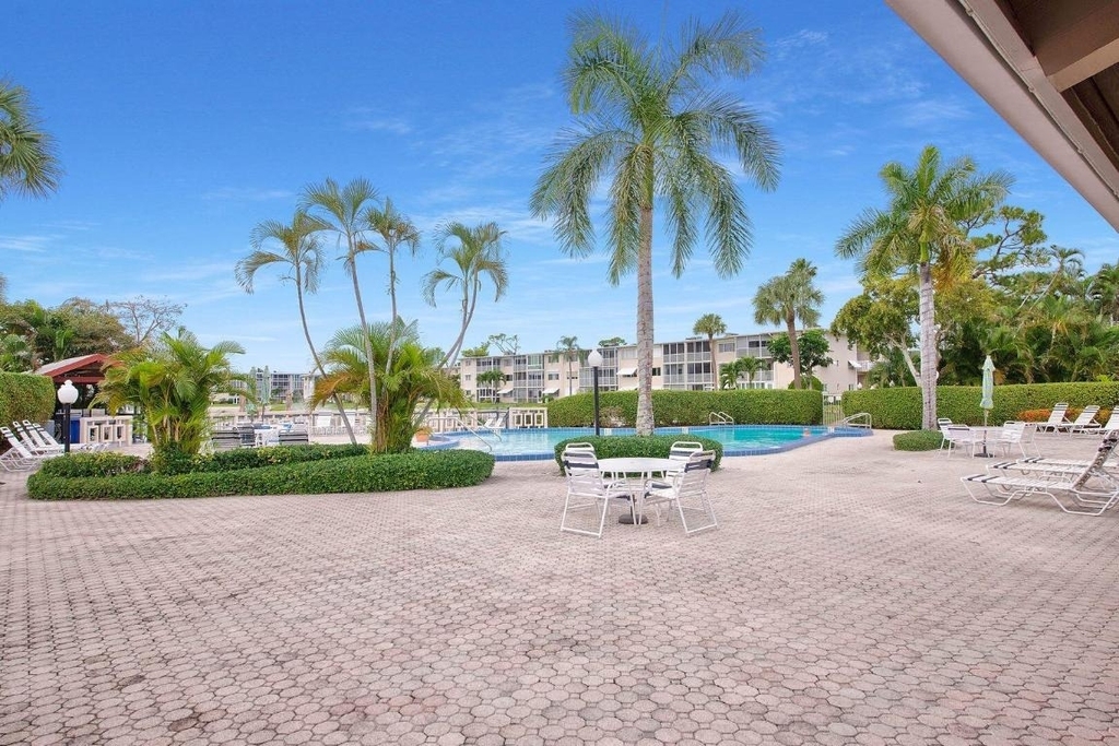 2581 N Garden Drive - Photo 35