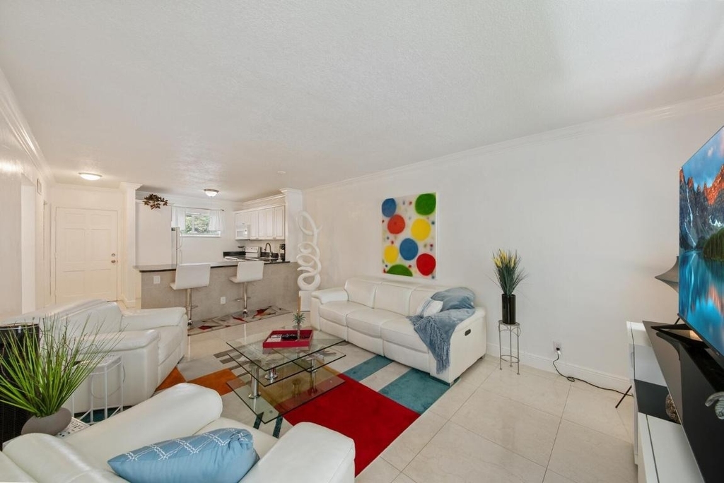 2581 N Garden Drive - Photo 4
