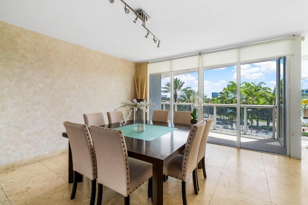 18911 Collins Avenue - Photo 24