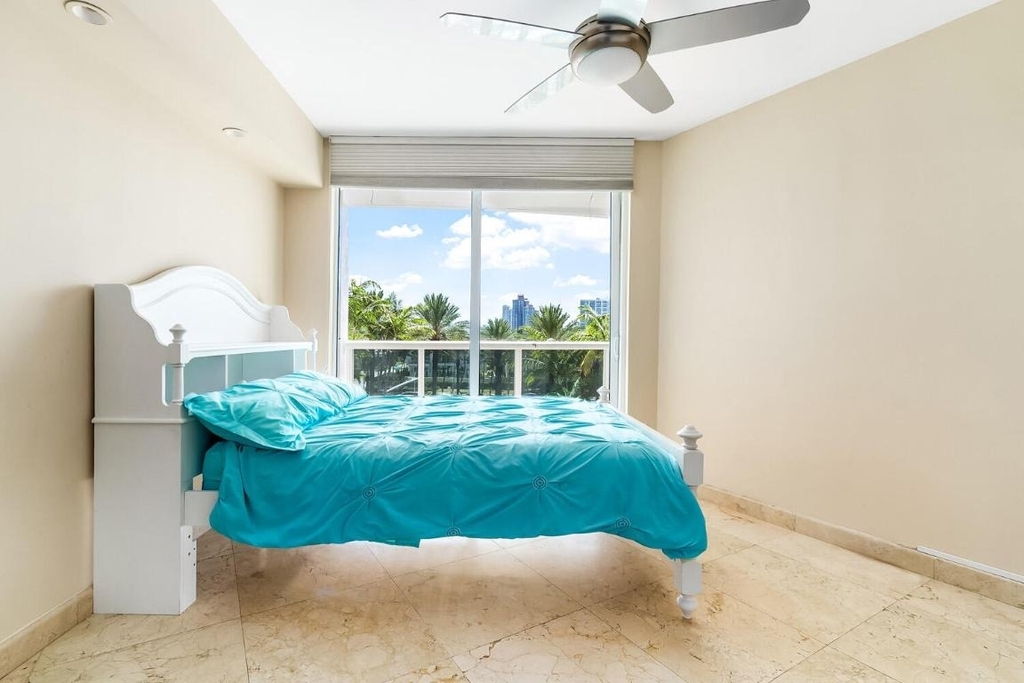 18911 Collins Avenue - Photo 44