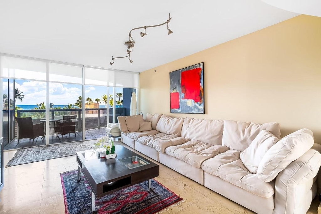 18911 Collins Avenue - Photo 15