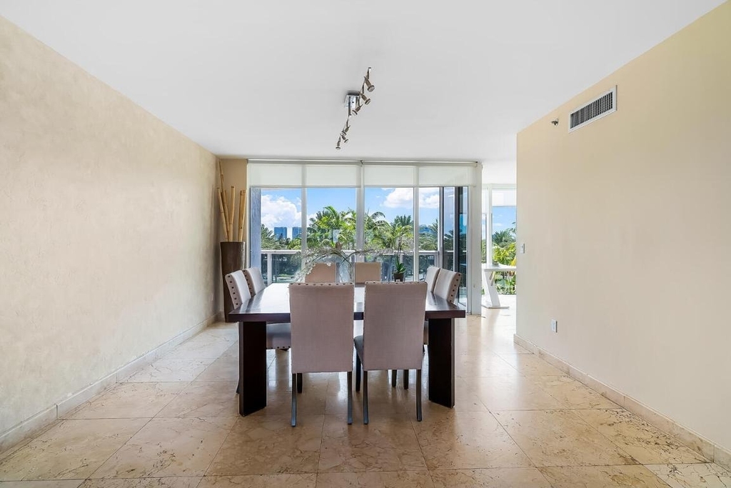18911 Collins Avenue - Photo 22