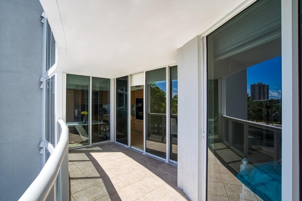 18911 Collins Avenue - Photo 57