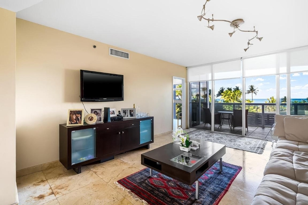 18911 Collins Avenue - Photo 16