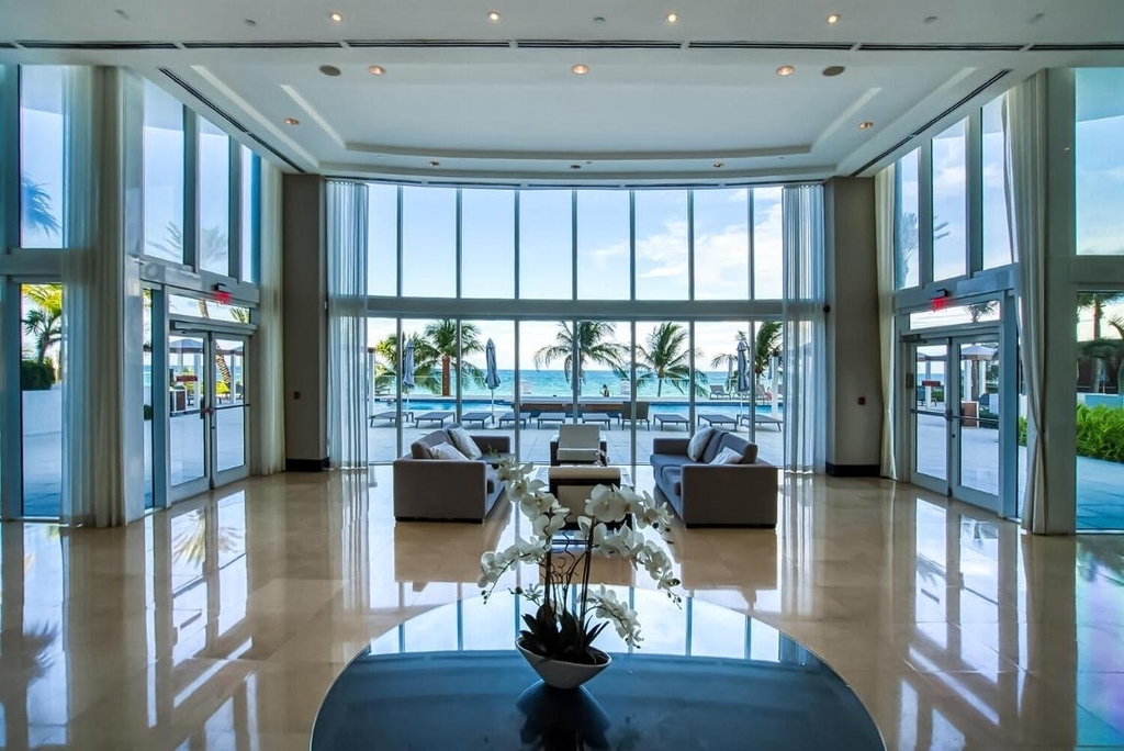 18911 Collins Avenue - Photo 10