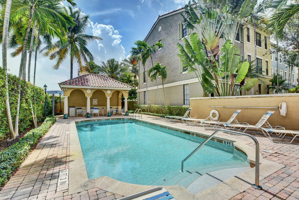 580 S Sapodilla Avenue - Photo 19